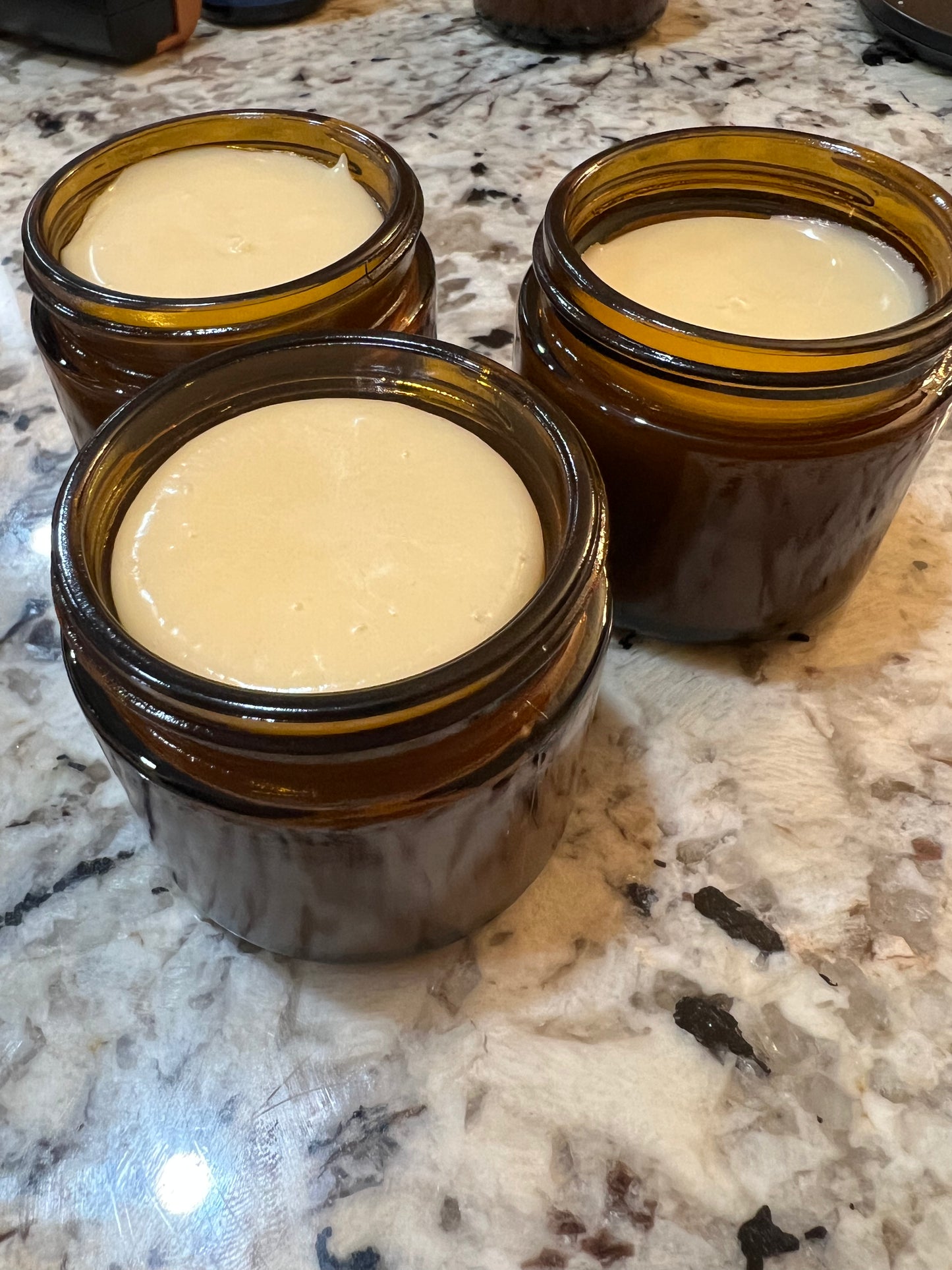 ISLAND GLOW BODY CREAM